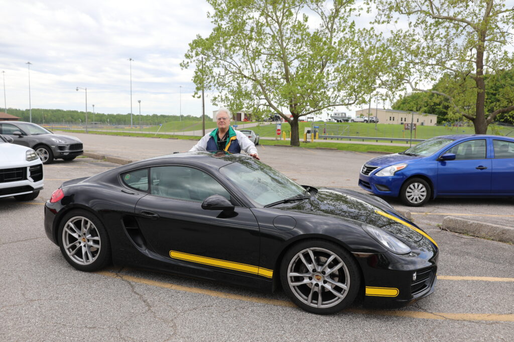 2014 Cayman - black with yellow stripes